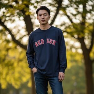 Boston Red Sox men’s long sleeve Tee made by ‘47. Size men’s small.